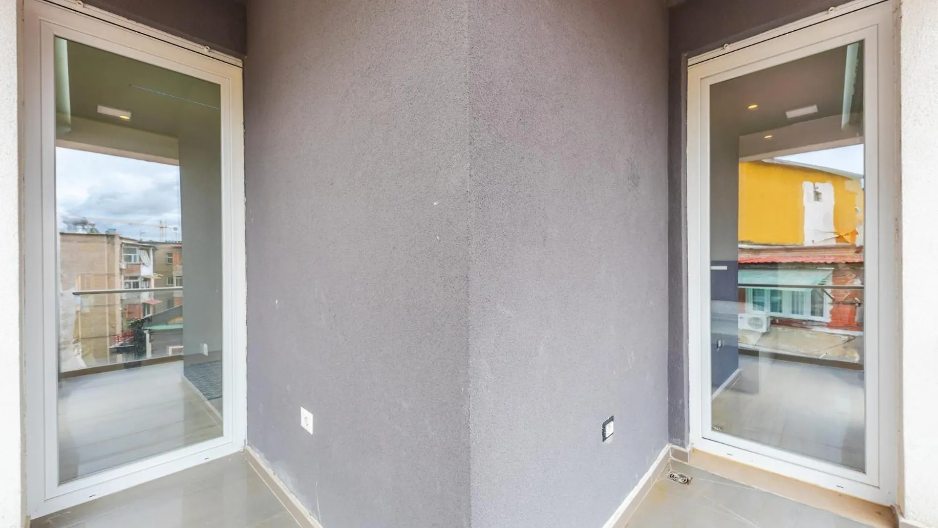 Mumba Apartments By Kondo Stays Tirana